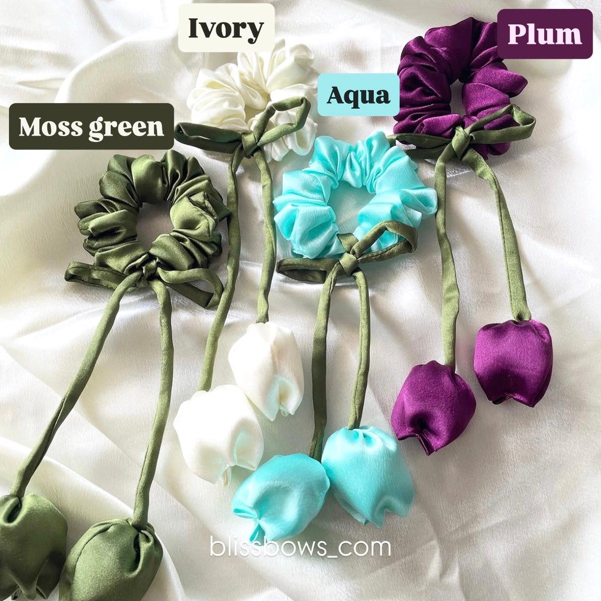 Satin tulip scrunchies - Image 1