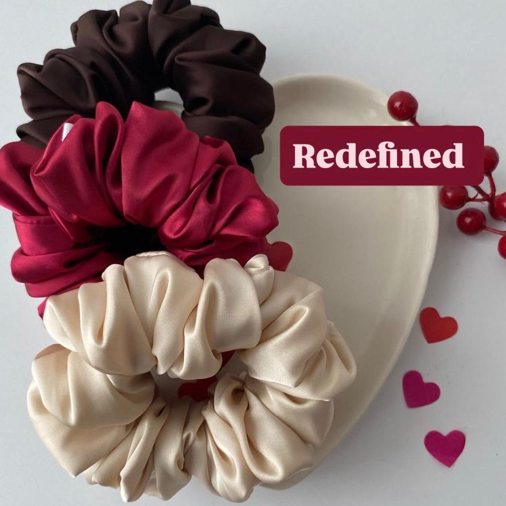 Satin scrunchies-SET OF 3 - Thumbnail 2